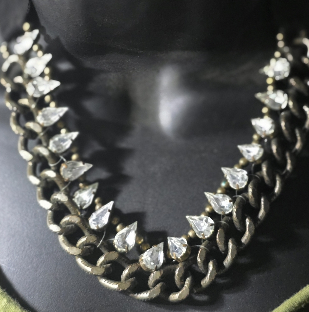 Chic Teardrop Necklace/Choker